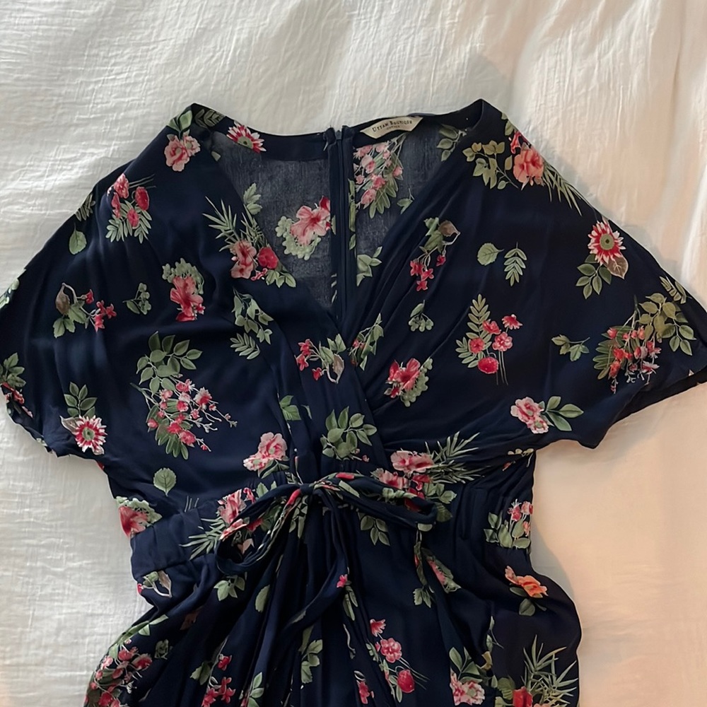 Uttam Boutique curvy floral jumpsuit with pockets